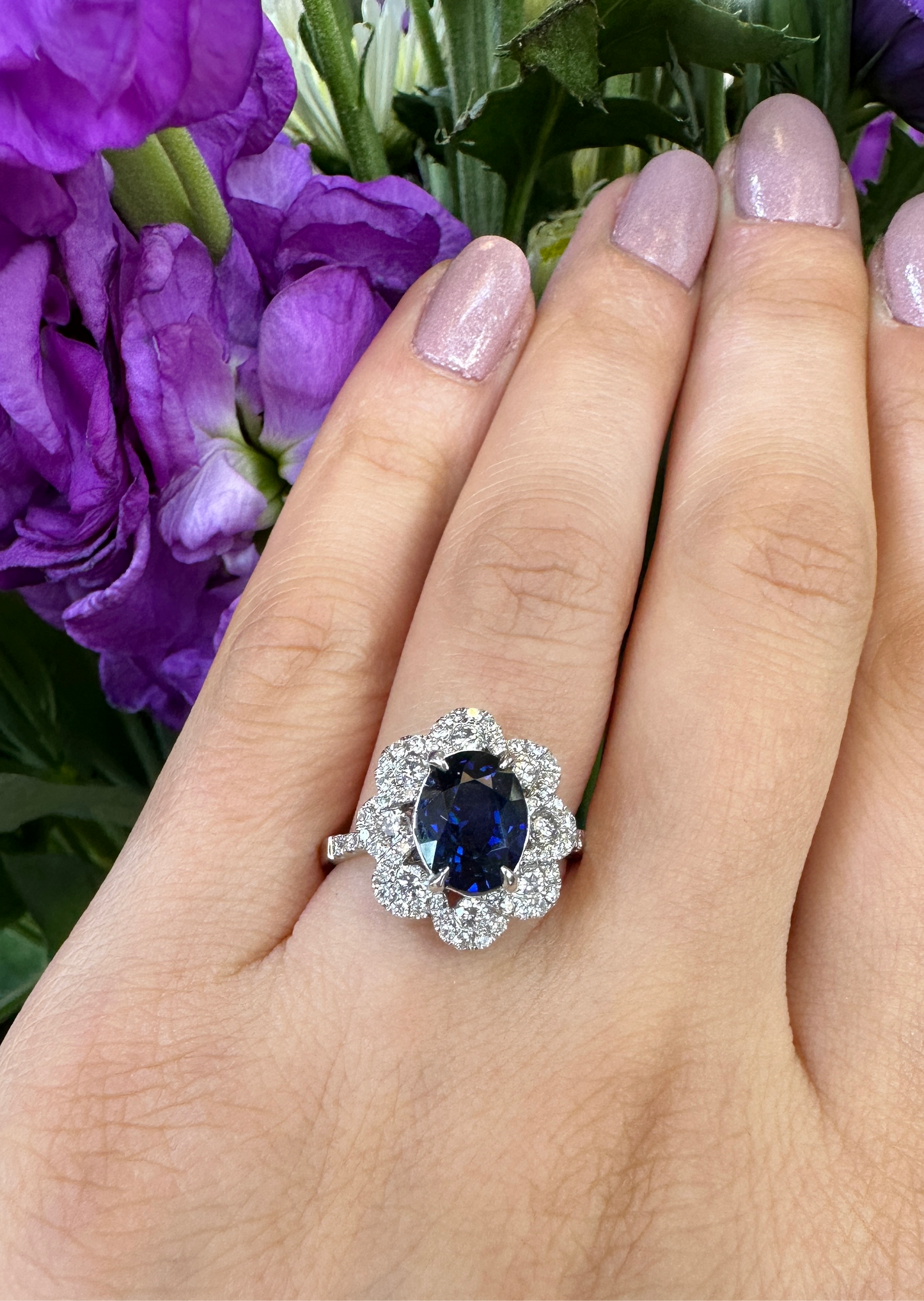 18K White Gold Diamond & Sapphire Ring