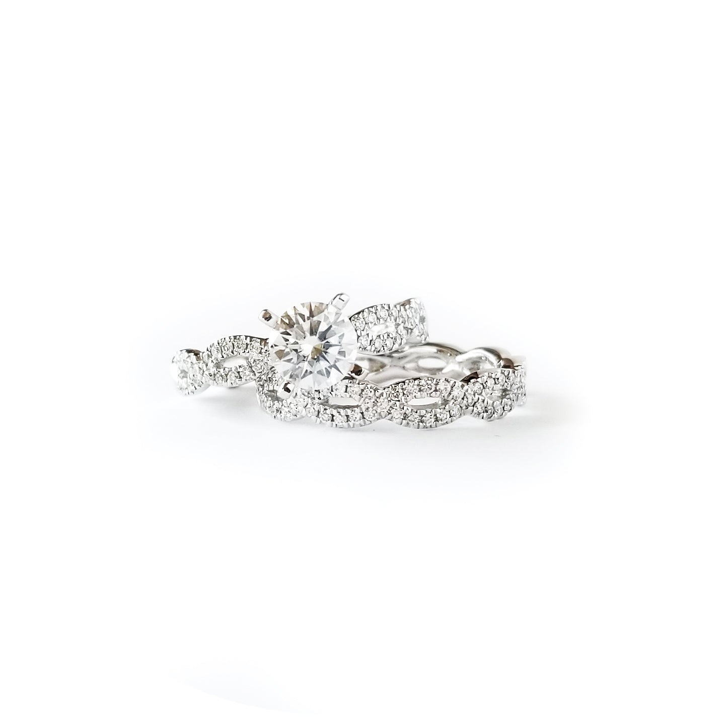 18K White Gold Diamond Engagement Ring Set